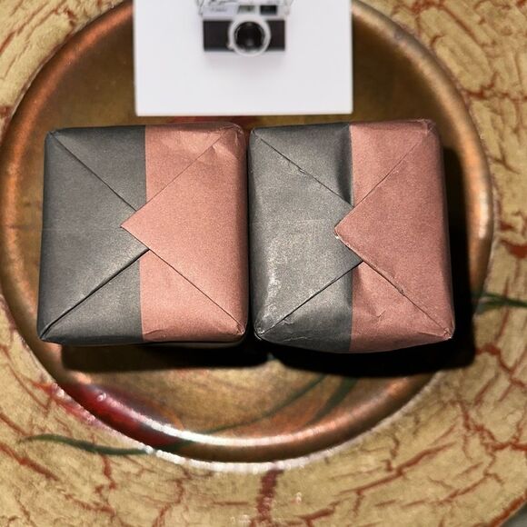 CASTELBEL LIMITED EDITION Triple Milled Wild Honey Scented Soap Bars 4pk - Picture 6 of 6